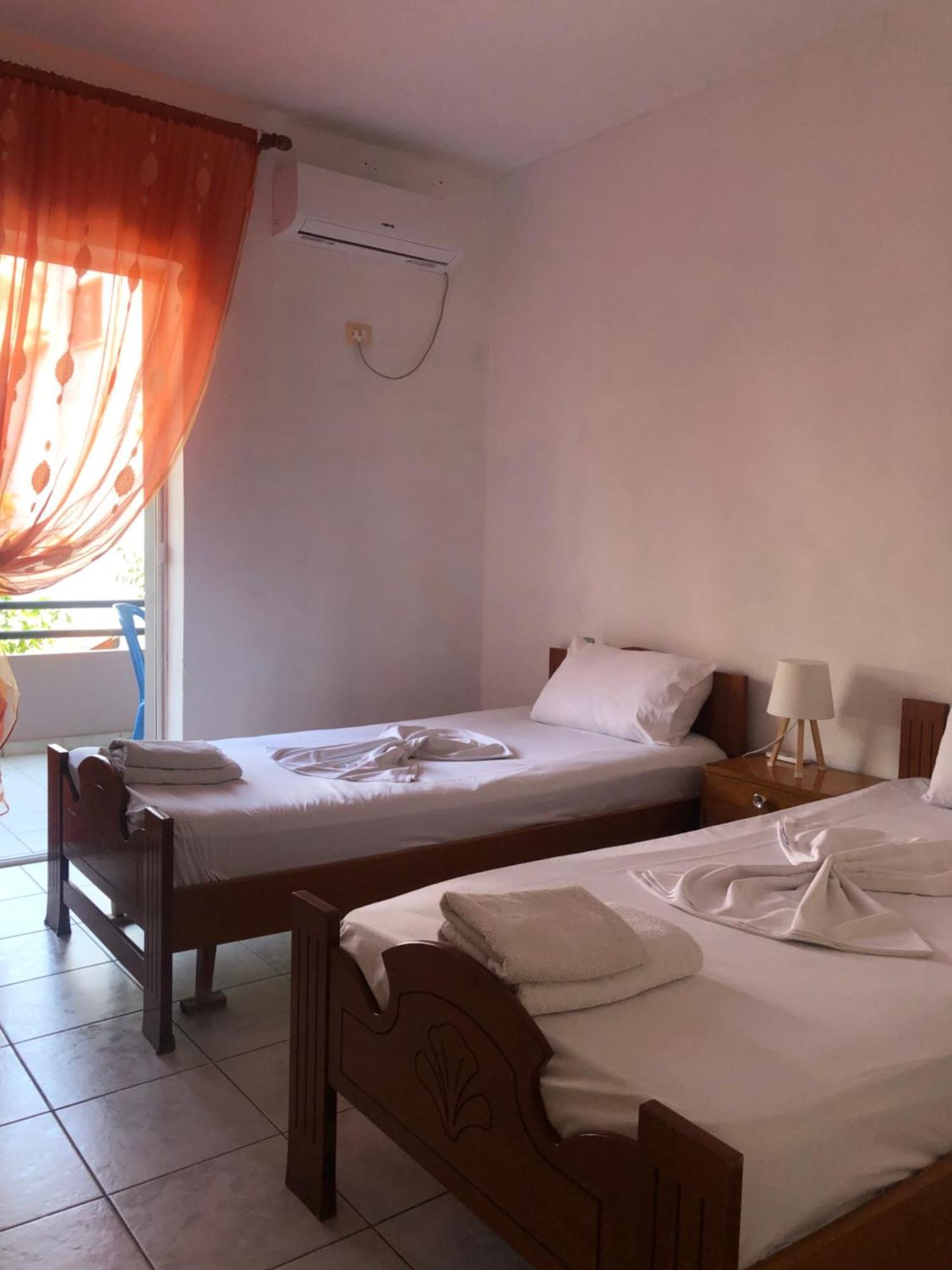 Sotiri Rooms Sarandë Eksteriør billede